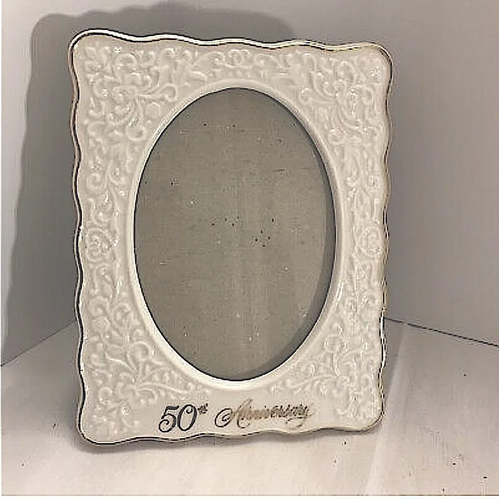 Hallmark 50th Anniversary Oval Gold Foil Ceramic Picture Frame!